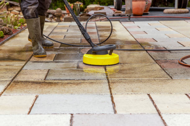 Best Pool Deck Cleaning  in Dravosburg, PA